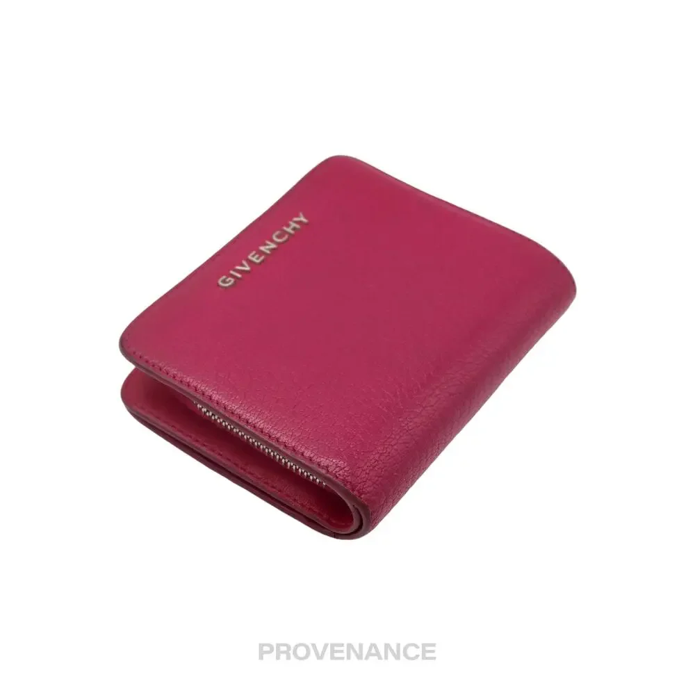 Givenchy compact snap